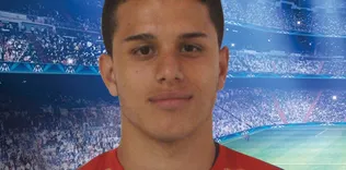 Genç futbolcudan İstanbul paylaşımı