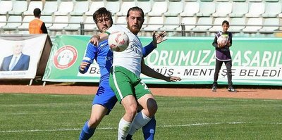 Muğlaspor'da 9 futbolcu ile yollar ayrıldı