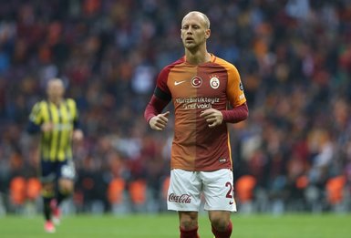 Galatasaray’da Ozan Kabak’ın halefi belli oldu