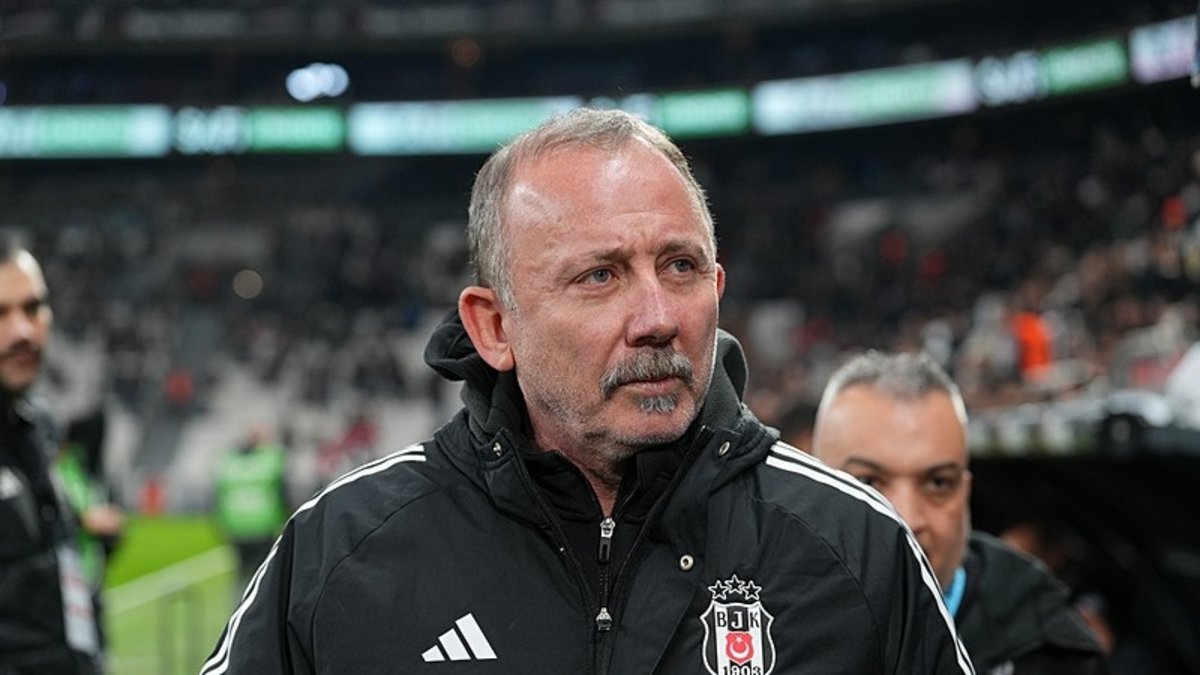Beşiktaş'ta kanat oyuncuları hakkında flaş karar! Kalan maçlarda...