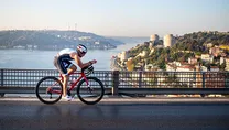 İki kıtada triatlon şöleni
