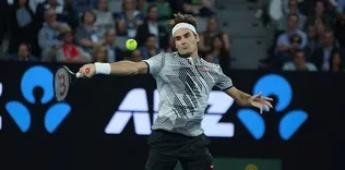 Federer adını yarı finale yazdırdı
