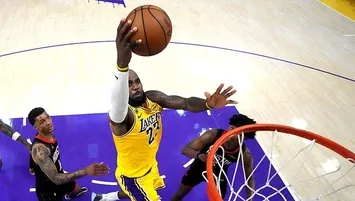 Lakers ayrılığı açıkladı!