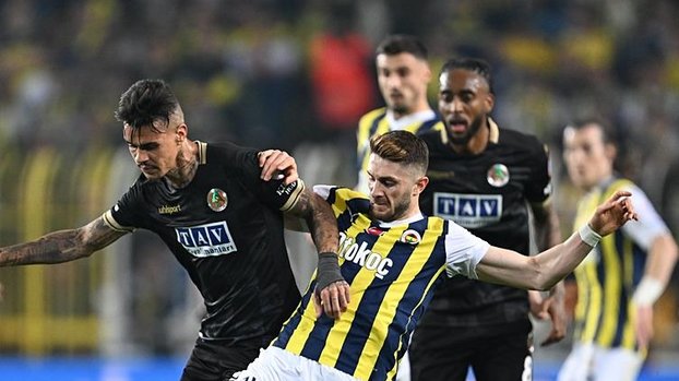 Fenerbahçe'de İsmail Yüksek'ten büyük başarı!