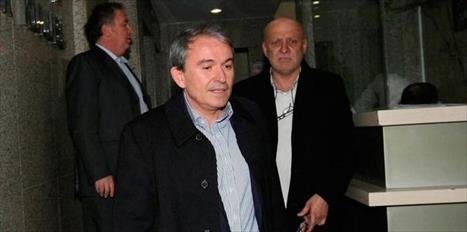 Üstünberk aday değil