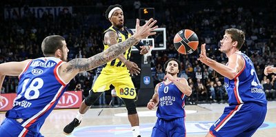 Anadolu Efes: 89 - Fenerbahçe: 83 | MAÇ SONUCU