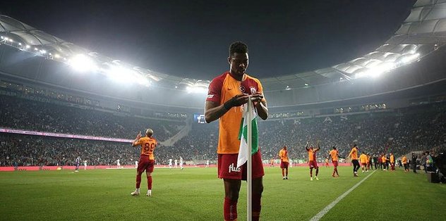 Donk Un Kontrati 1 Yil Daha Uzadi Son Dakika Galatasaray Haberleri Fotomac