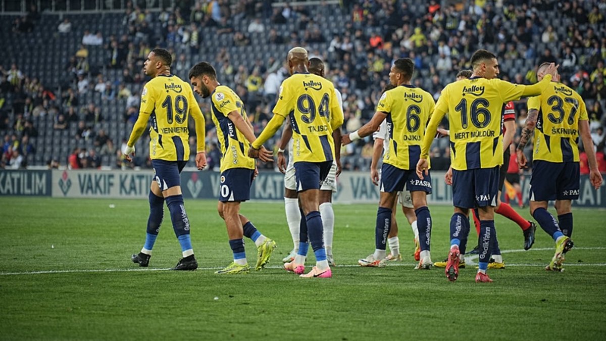 Fenerbahçe'ye süper kanat! Fenerbahçe'ye süper kanat!