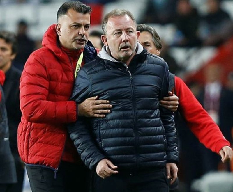 Teknik DirektÃ¶rÃ¼ Sergen YalÃ§Ä±n'a "Rakip takÄ±m sporcusuna yÃ¶nelik hakareti nedeniyle takdiren" . ile ilgili gÃ¶rsel sonucu