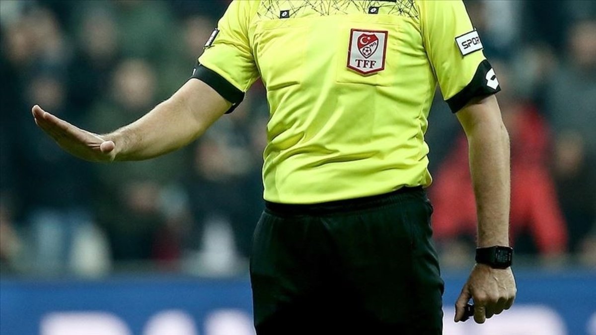 Trendyol Süper Lig'de 27. haftanın erteleme maçları yönetecek hakemler belli oldu.