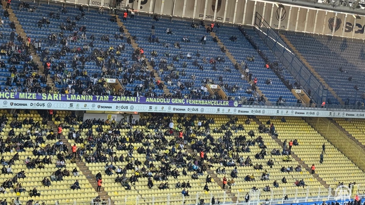 Fenerbahçe maçında büyük tepki! Ali Koç istifa! Fenerbahçe maçında büyük tepki! Ali Koç istifa!
