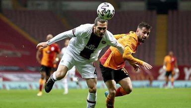 Karagümrük üstündü