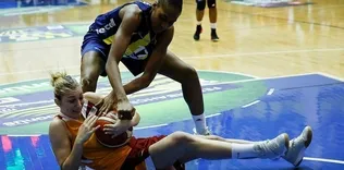 Yılın son derbisi Fenerbahçe’nin