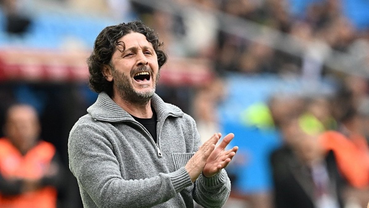 TRABZONSPOR HABERLERİ - Fatih Tekke'den Galatasaray maçı öncesi rotasyon sözleri! TRABZONSPOR HABERLERİ - Fatih Tekke'den Galatasaray maçı öncesi rotasyon sözleri!