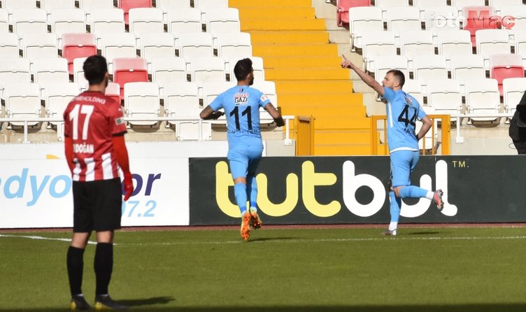 Süper Lig'in yıldızı Beşiktaş'a! Bu sezon 10 golü var