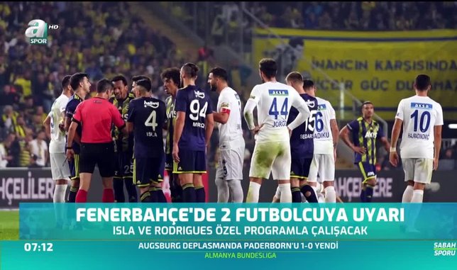 Fenerbahçe'de 2 futbolcuya uyarı