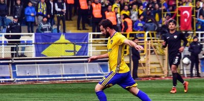 Bucaspor'da eksikler can sıkıyor