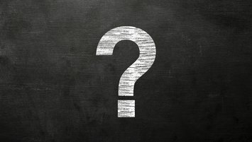 Tuna Kıyıları kitabının yazarı kimdir?