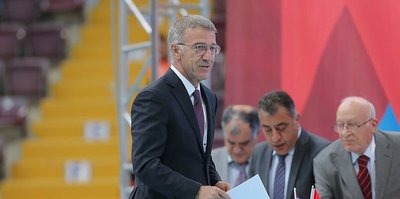 Trabzonspor'un yeni yönetimi görev dağılımı yaptı