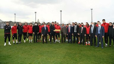 Samsunspor'a Giresunspor maçı öncesi baklava dopingi