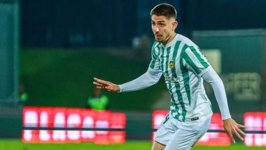 Mustafa ve Demir Ege’ye milli davet