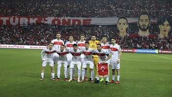 3 futbolcu sarıda geçti!