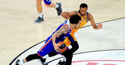 Anadolu Efes Gran Canaria'yı farklı geçti!