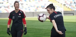 A Milli Kadın Futbol Takımı destek bekliyor