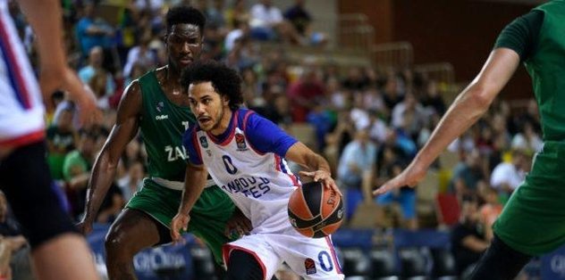 Anadolu Efes uzatmalarda güldü