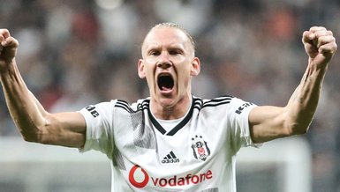 Beşiktaş'ta isyan! "Git artık Domagoj Vida"