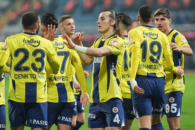 muhtemel-11-tumosan-konyaspor-fenerbahce-maci-ne-zaman-saat-kacta-ve-hangi-kanalda-trendyol-super-lig-1736750094260.jpeg