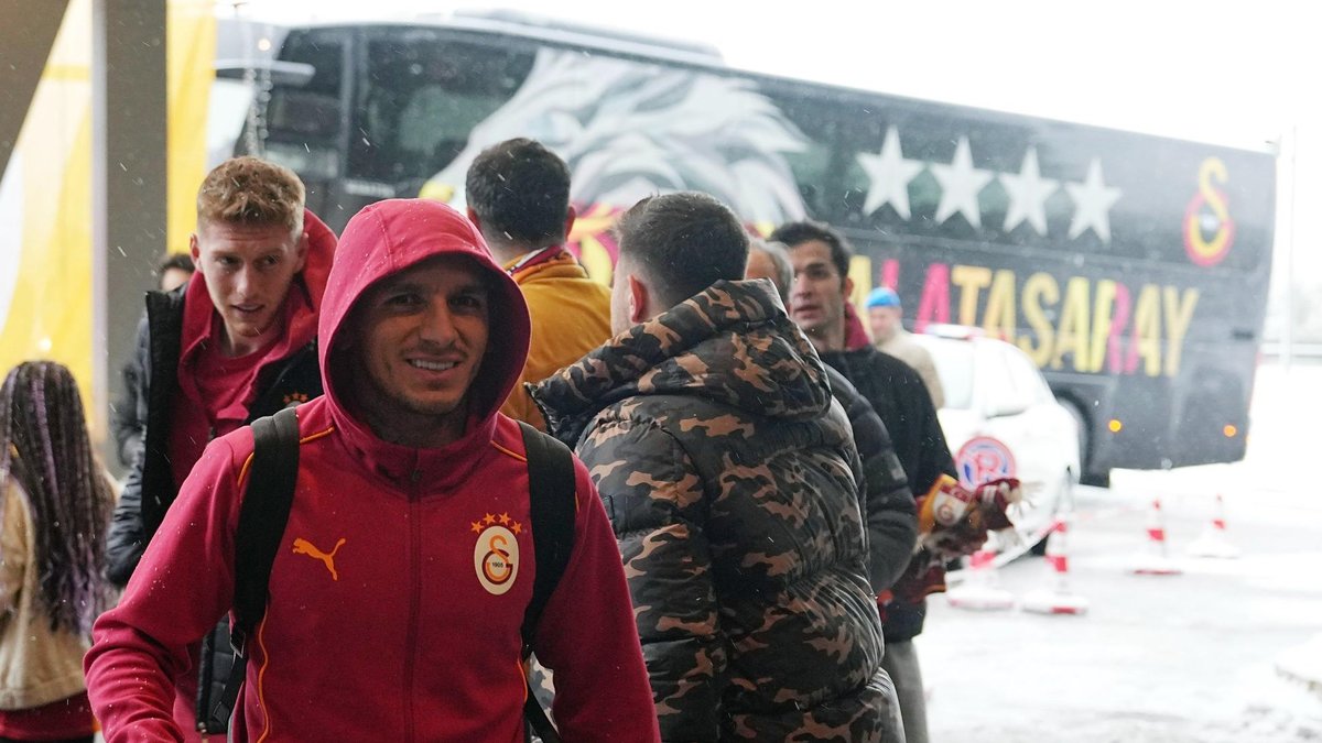 Galatasaray kafilesi Bolu'ya geldi