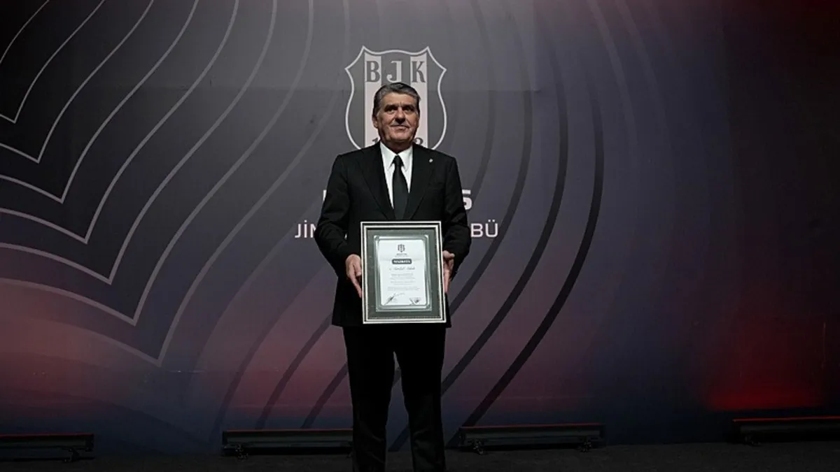 Beşiktaş Başkanı Serdal Adalı'dan Trabzonspor maçı öncesi flaş açıklama! "İnşallah hakemi konuşmayız"