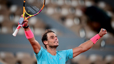 Nadal Fransa Açık'ta yarı finale yükseldi