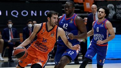 Valencia Basket Anadolu Efes: 76-74 (MAÇ SONUCU - ÖZET İZLE)