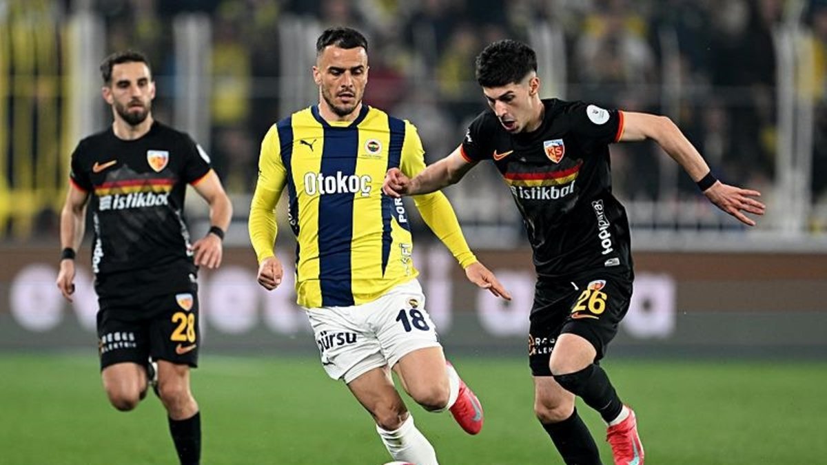 TRANSFER HABERLERİ | Fenerbahçe'de Kostic belirsizliği! TRANSFER HABERLERİ | Fenerbahçe'de Kostic belirsizliği!
