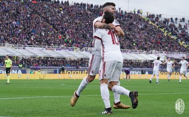Milan puanı Hakan’la kurtardı Fiorentina-Milan maçından kareler