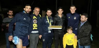 Fenerbahçeli futbolcuların baklava keyfi