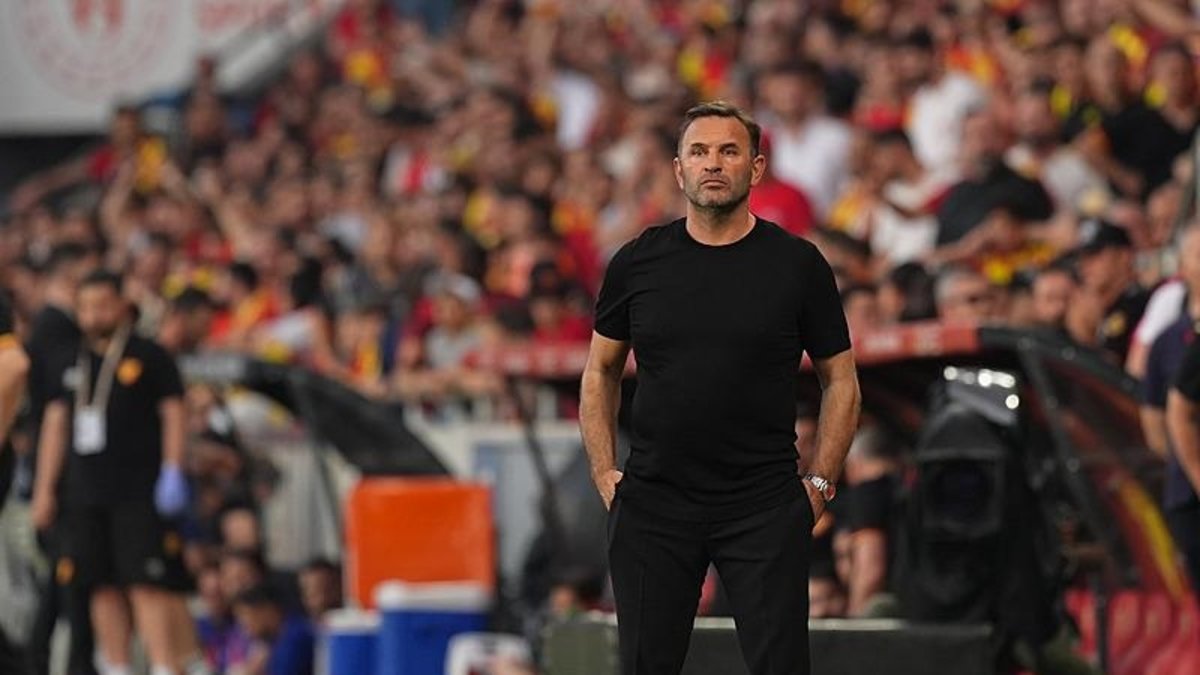 Galatasaray'da Okan Buruk: Bu tür ayrılıklar zor oluyor! Galatasaray'da Okan Buruk: Bu tür ayrılıklar zor oluyor!