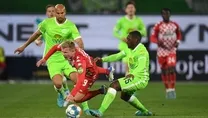 Wolfsburg evinde farklı kazandı