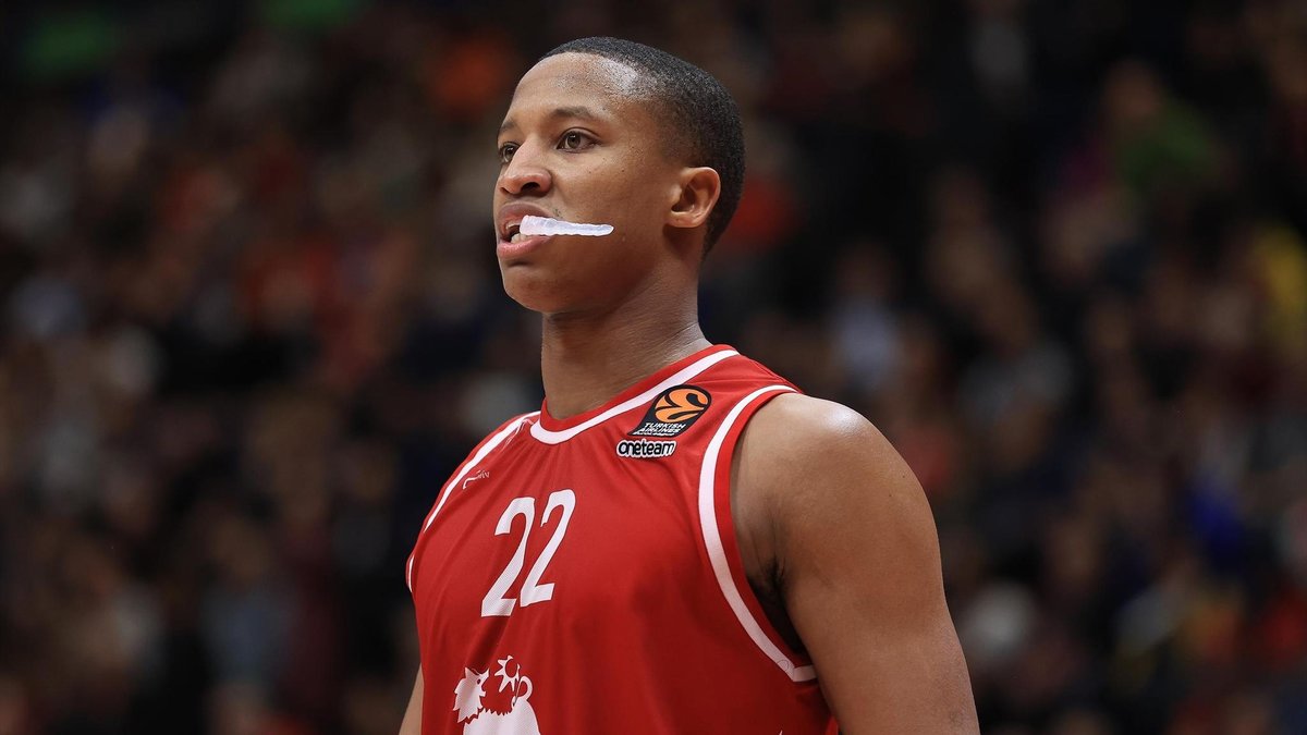 Fenerbahçe Beko Devon Hall’ı transfer etti!
