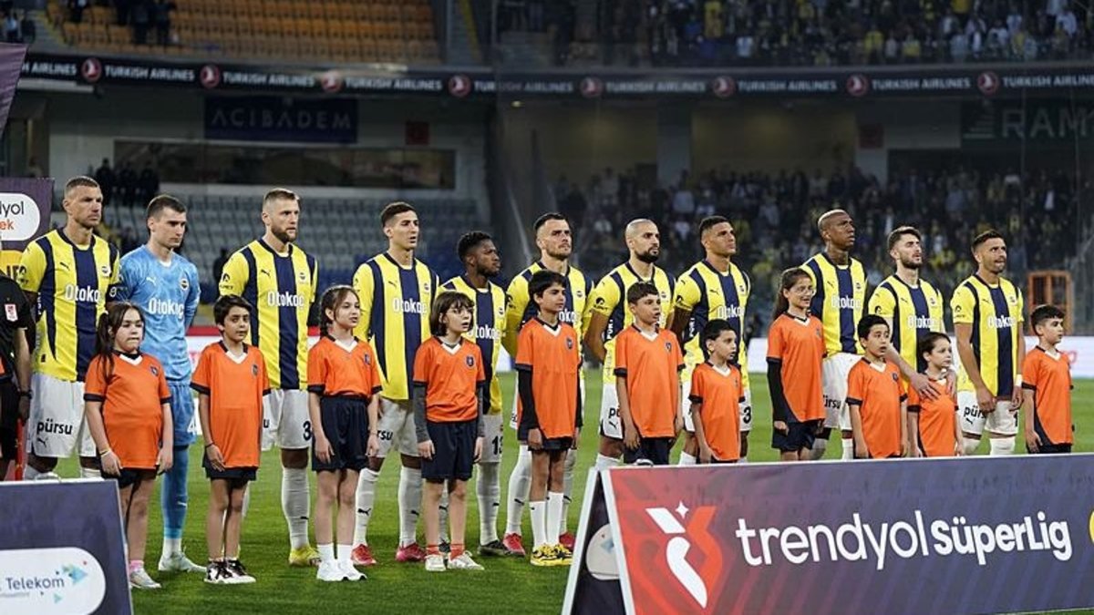 Spor yazarları RAMS Başakşehir-Fenerbahçe maçını değerlendirdi Spor yazarları RAMS Başakşehir-Fenerbahçe maçını değerlendirdi