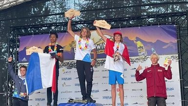Milli yelkenci Artun Şenol15 yaş altında dünya şampiyonu oldu