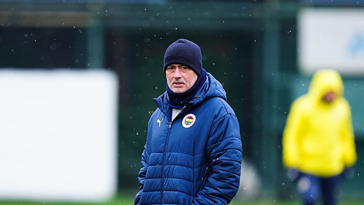 Jose Mourinho'dan Galatasaray derbisine özel plan! Jose Mourinho'dan Galatasaray derbisine özel plan!