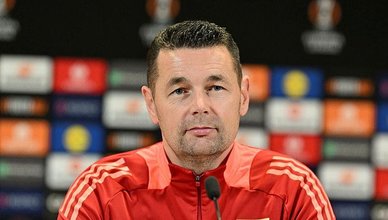 Lyon Teknik Direktörü Pierre Sage: Zaha’nın Beşiktaş’a karşı forma giyme ihtimali yüksek