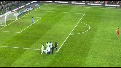 >Mbappe attığı golden sonra sakatlandı