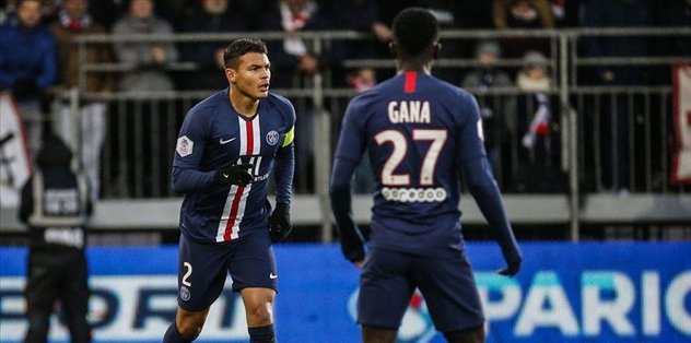 PSG, son dakikalarda bulduğu golle Brest'i mağlup etti
