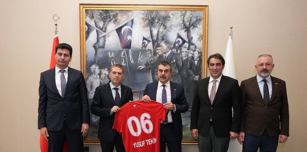 Bakan Yusuf Tekin’e ziyaret