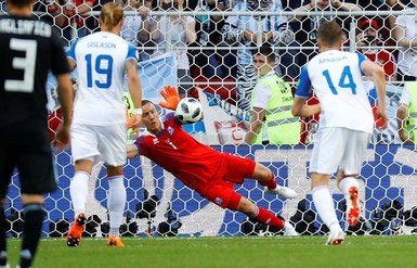 İşte Lionel Messi’nin Arjantin-İzlanda maçında kaçırdığı penaltı