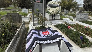 "Baba Hakkı" kabri başında anıldı